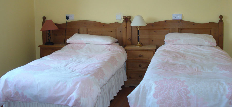 Dovedale Cottage Photo - Bedroom2 